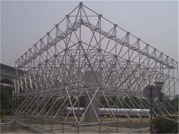 二连浩特仓储物流网架加工厂家案例